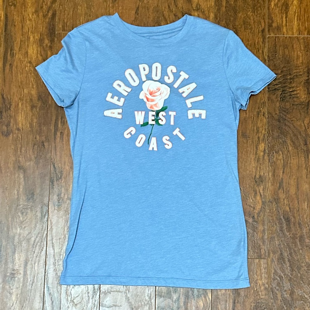 baby blue aeropostale t-shirt !